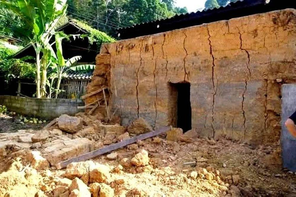 S..ập nhà trình tường khiến 2 người t..ử v..ong tại Lào Cai